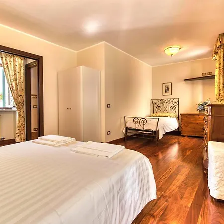 Fiori Del Apartment